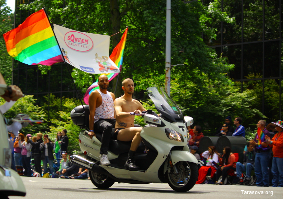  Гей-парад в Сиэтле проходит каждый год в июне 