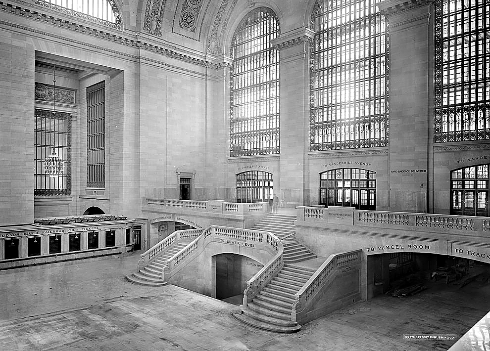 Зал ожидания Центрального вокзала. 1913 год