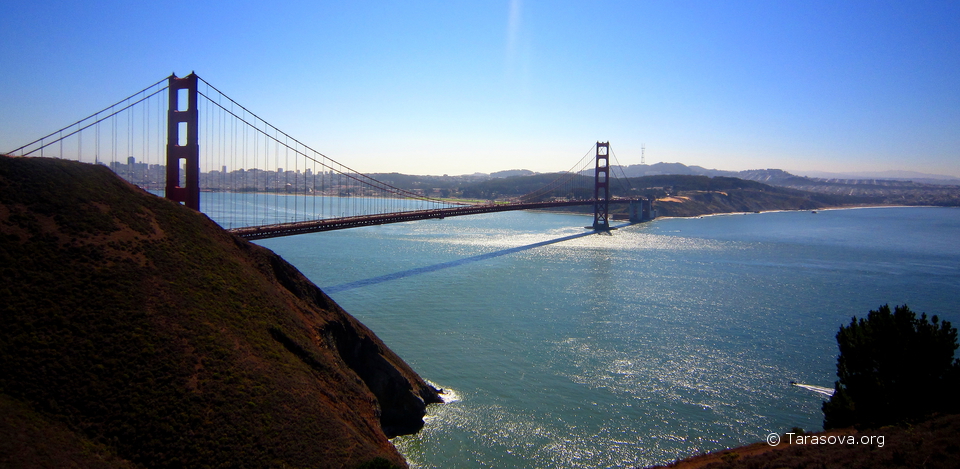 Вид на мост с северной стороны залива