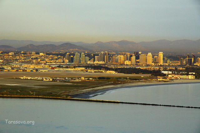 Вид на остров Коронадо и центр города Сан-Диего