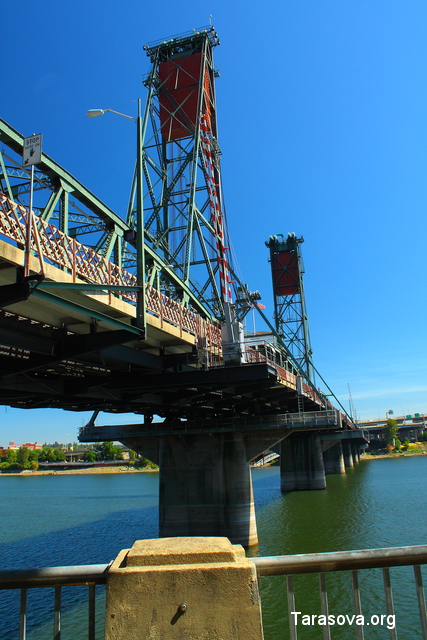 Мост через реку Уилламетт 