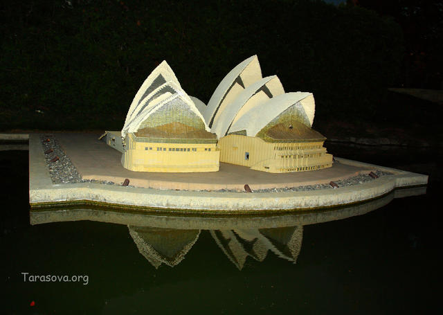  Sydney Opera House 