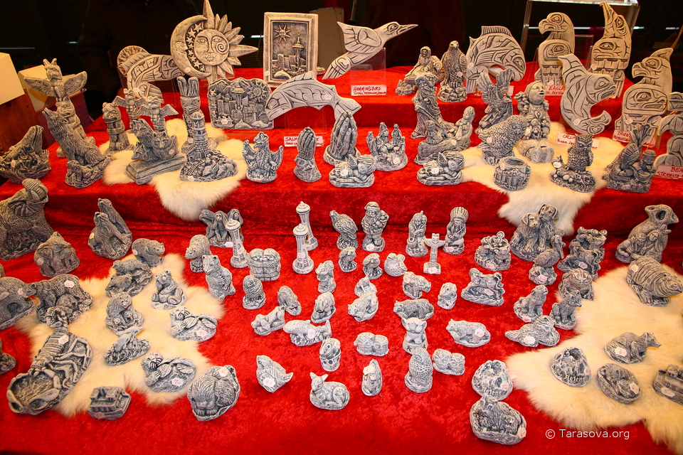 Скульптуры, выполненные из лавы вулкана Св.Елены