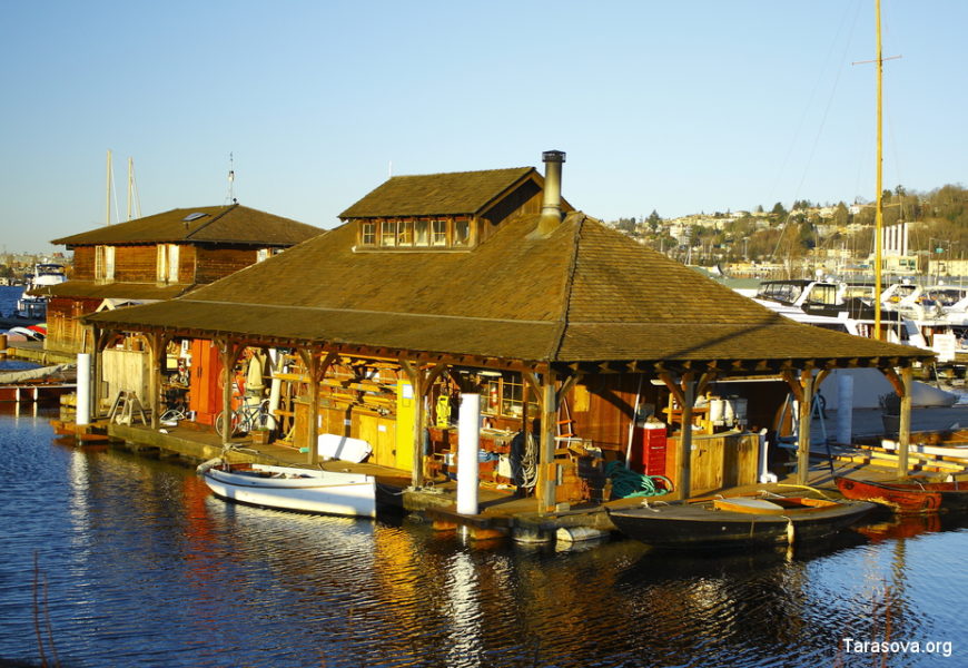 Центр деревянных лодок в Сиэтле. The Center for  Wooden Boats in Seattle.